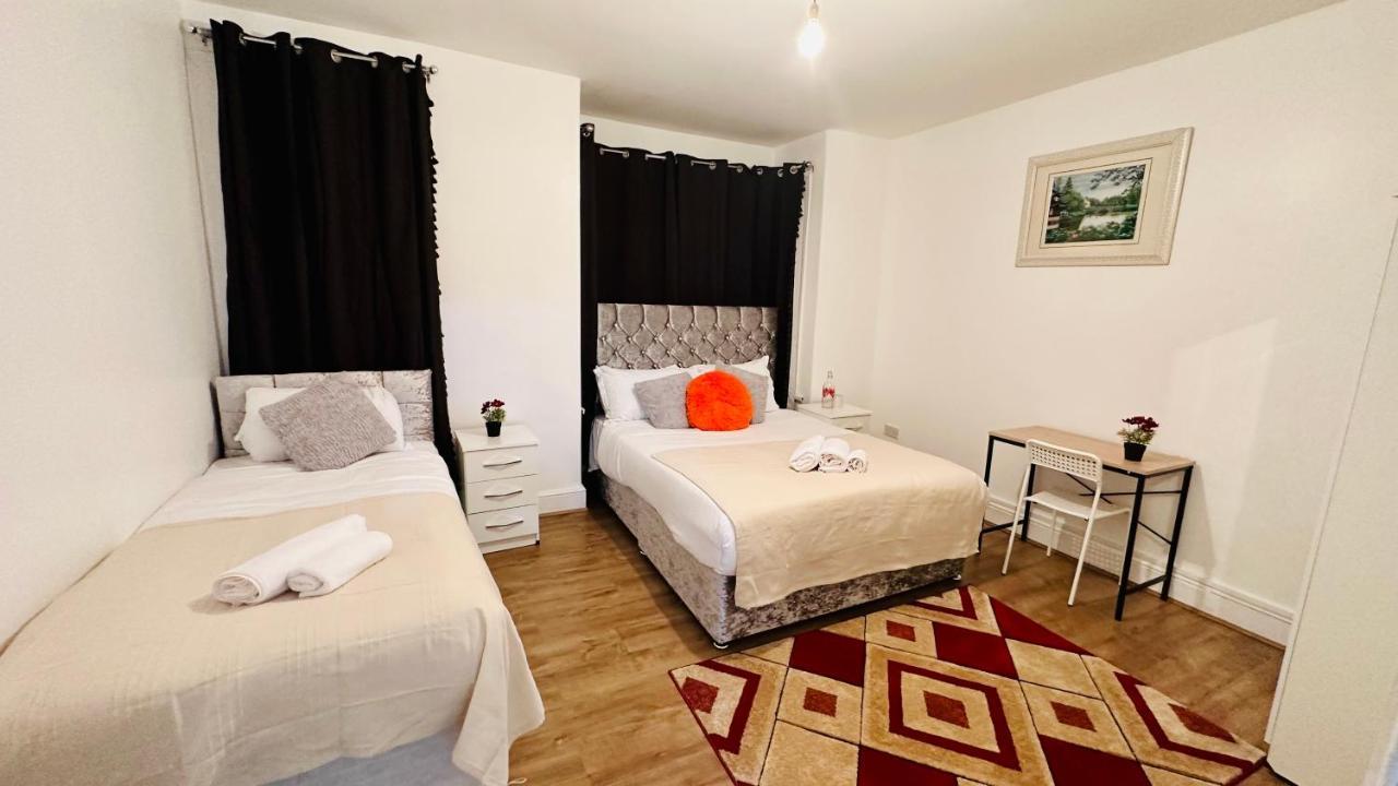 City Lodge Excel London Eksteriør bilde