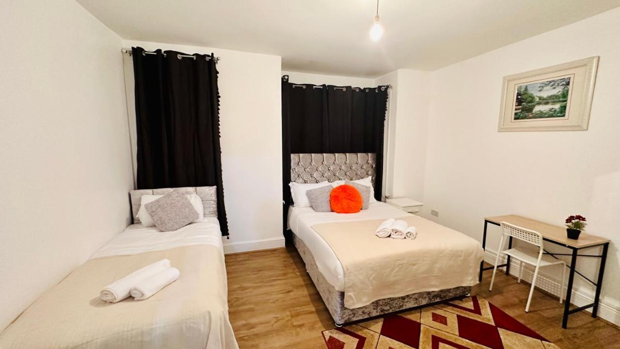 City Lodge Excel London Eksteriør bilde